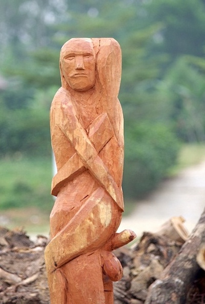 Ethnic funerary sculpture exhibition in Hanoi - 12 Ethnic funerary sculpture exhibition in Hanoi - 12