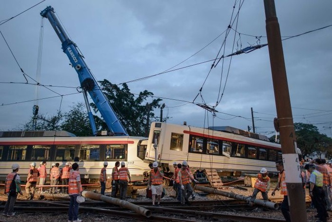 62 injured in Hong Kong light rail accident - 1 62 injured in Hong Kong light rail accident - 1