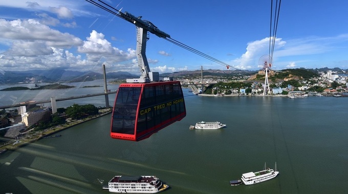 World’s largest cabin cable car system inaugurated in Quang Ninh - 1