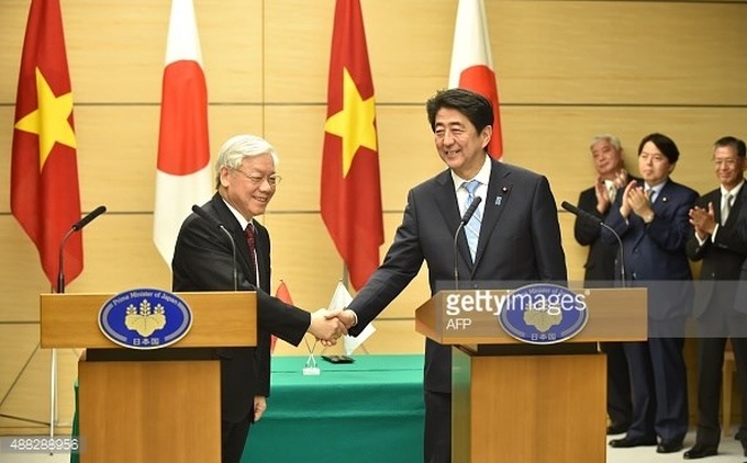 Party chief holds talks with Japanese Prime Minister - 1