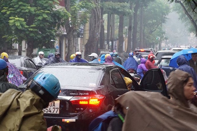 Life in Hanoi in new cold spell - 4