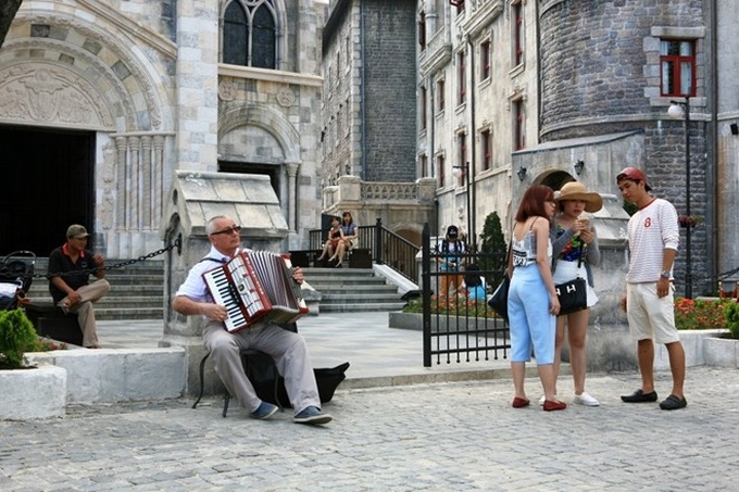 French Village’ opens to tourists at Ba Na Mountain - 5