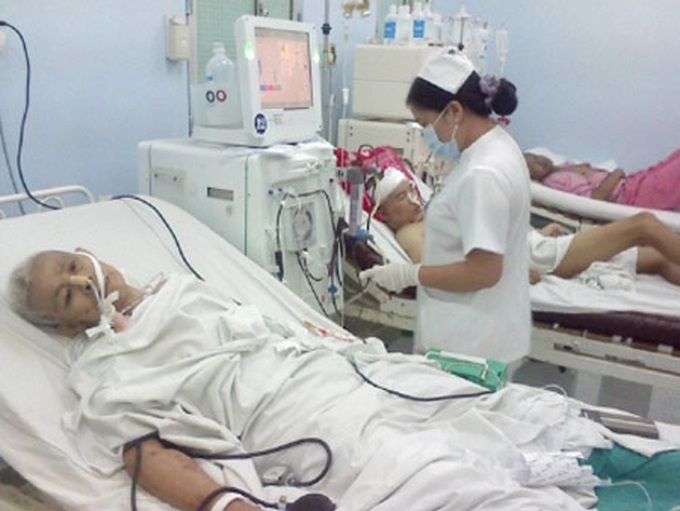 Vietnam in desperate need of doctors to treat TB - 1