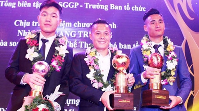 Thanh Luong scores fourth Vietnamese Golden Ball award - 1