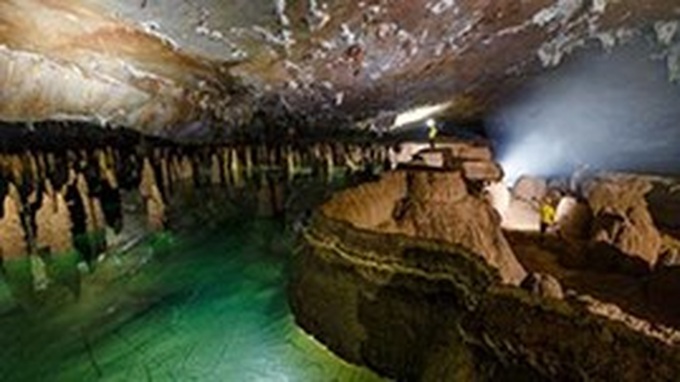 Quang Binh to open two caves to tourists - 1