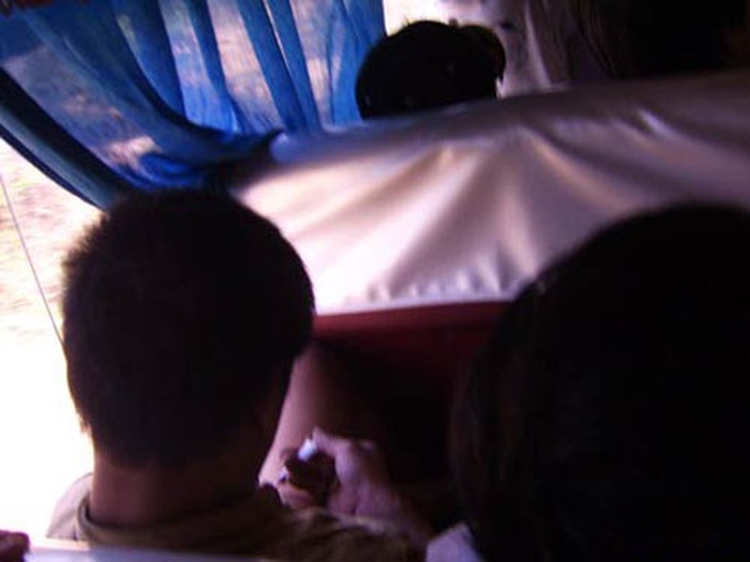 Traffic police to monitor drug use by passenger bus drivers - 1