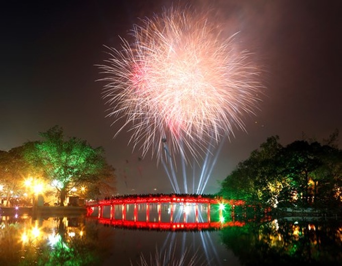 Vietnam to cut Tet firework displays - 1