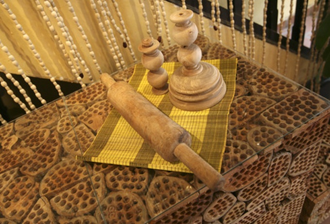 Exhibition features old Hanoi’s space - 6