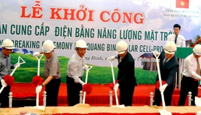 Quang Binh: Solar power project to benefit remote areas - 1