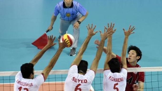 Iran allows some women to watch male volleyball - 1 Iran allows some women to watch male volleyball - 1