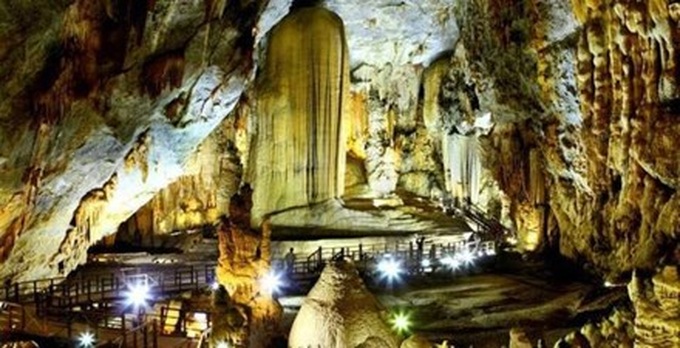 Experts oppose against holding beauty contest at Thien Duong Cave - 1