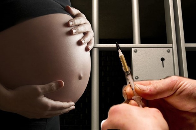 Pregnant female inmate escapes death sentence - 1 Pregnant female inmate escapes death sentence - 1