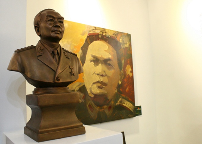 General Vo Nguyen Giap through artworks - 8