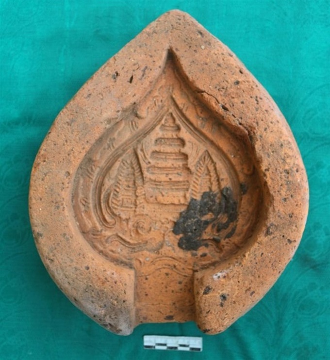700-year-old clay mould unearthed in central province - 1 700-year-old clay mould unearthed in central province - 1