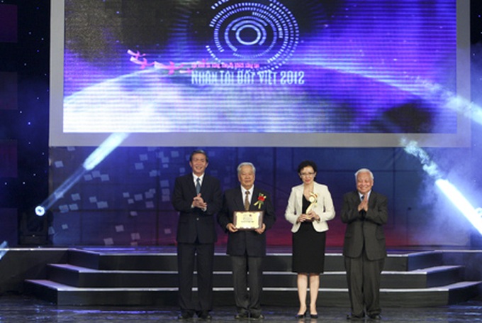 Innovators in IT, science, health honoured at Vietnamese Talent Awards - 4