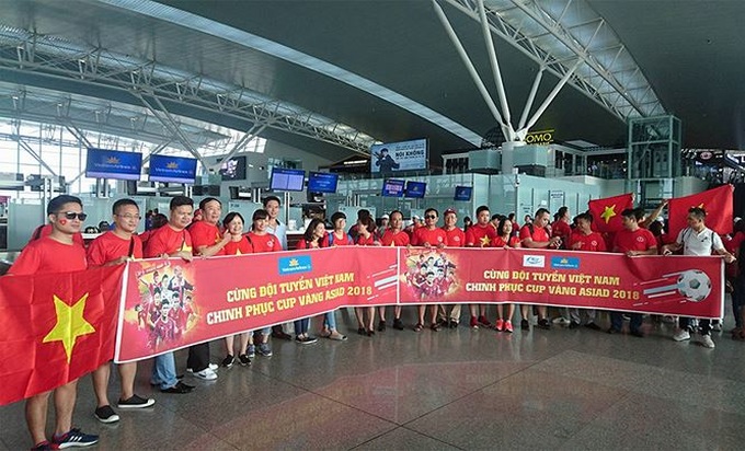 Football fans fly to Indonesia for U23s quarterfinal - 1