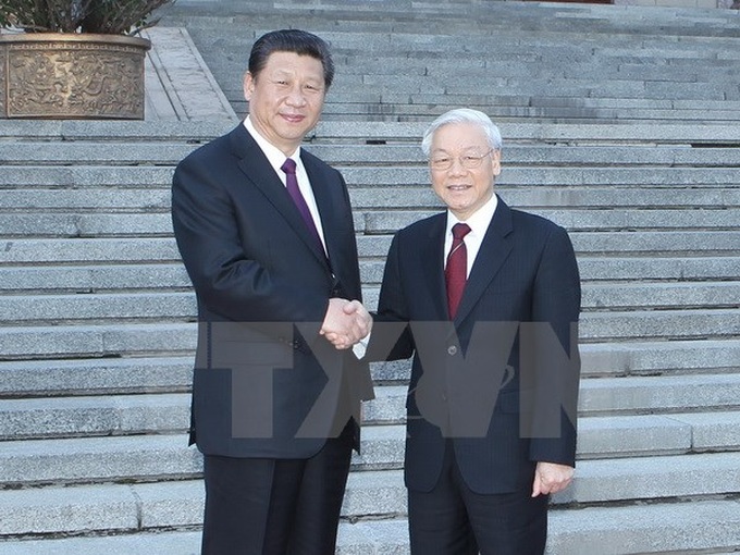 Officials talk promising developments in Vietnam-China relations - 1