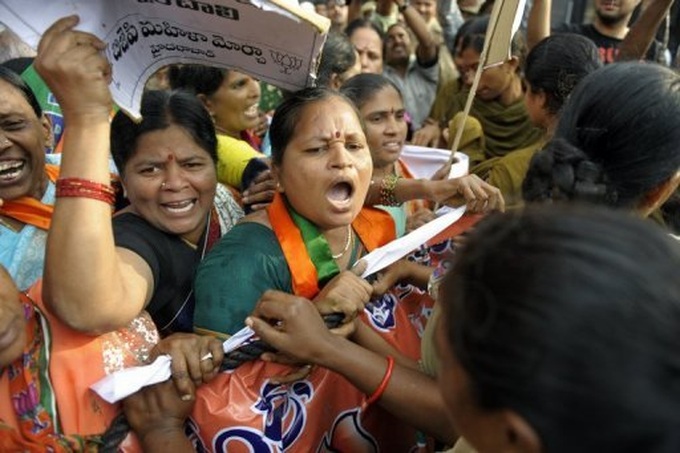 Four-year-old Indian girl dies after rape - 1