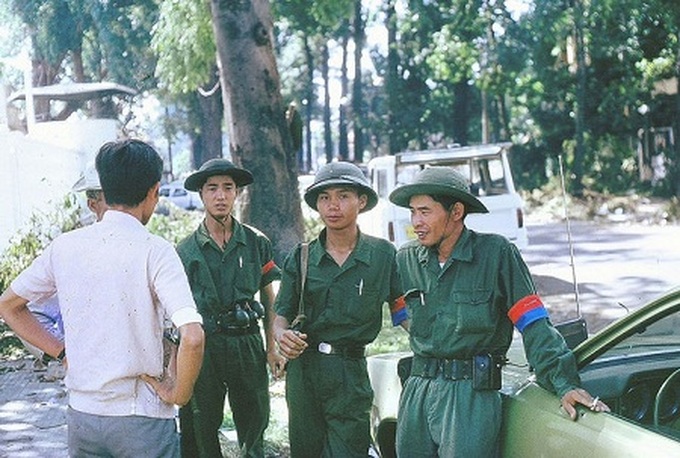 Foreign reporters recorded historic moments of Reunification Day - 11 Foreign reporters recorded historic moments of Reunification Day - 11