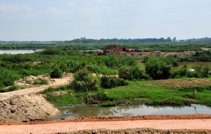 Illegal sand mining destroying central rivers - 2