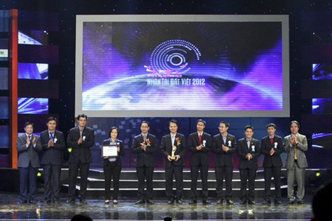Innovators in IT, science, health honoured at Vietnamese Talent Awards - 5