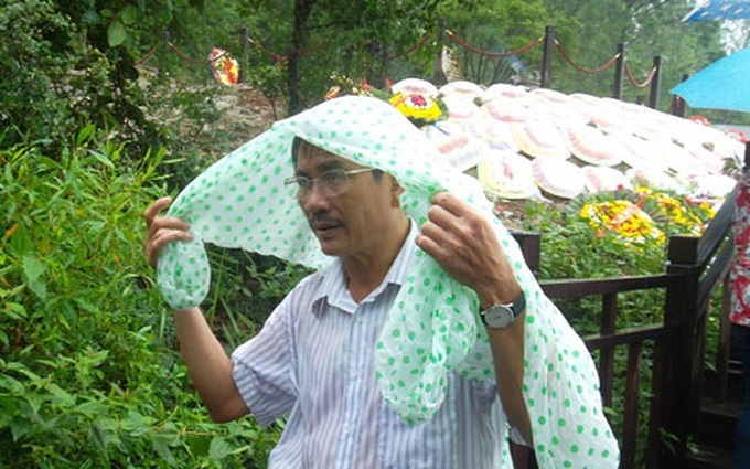 Tens of thousands pay tribute to General Giap - 9