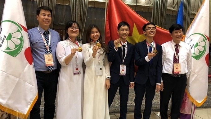 Vietnamese students win three golds at 2018 International Biology Olympiad - 1