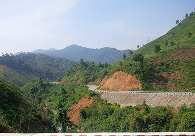 Continuous earthquakes hit Thua Thien-Hue Province - 1