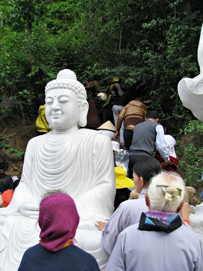 Danang hosts Goddess of Mercy festival - 3 Danang hosts Goddess of Mercy festival - 3