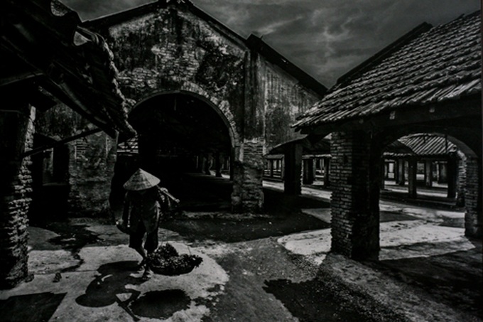 A glimpse of Vietnam through photo exhibition - 15 A glimpse of Vietnam through photo exhibition - 15