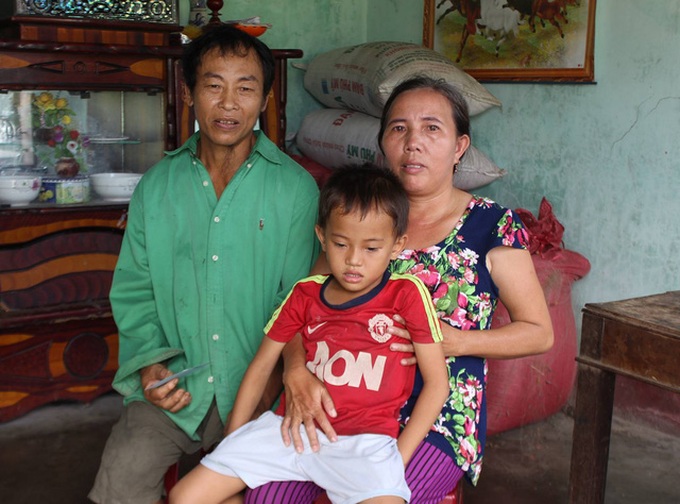 Little boy struggling with incontinence needs help - 2 Little boy struggling with incontinence needs help - 2