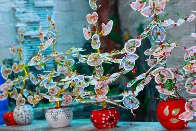 'Money trees' popular for upcoming Tet - 1 'Money trees' popular for upcoming Tet - 1