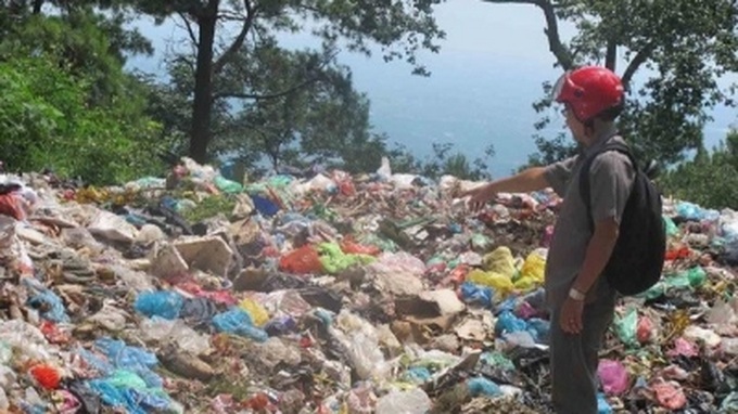 Hanoi needs VND3.5 trillion to treat solid waste by 2020 - 1
