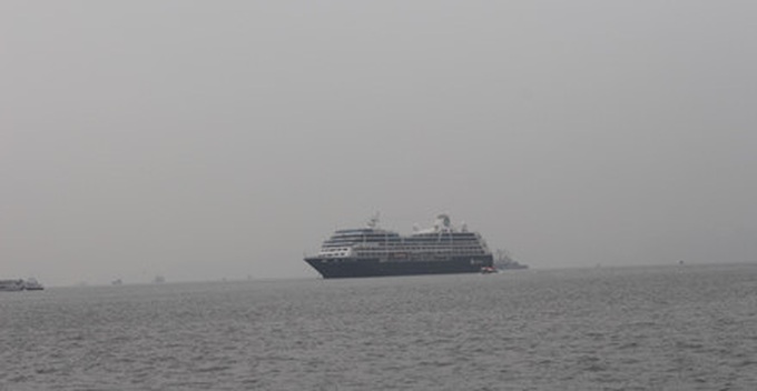 Ha Long authorities to build luxury cruise wharf - 1