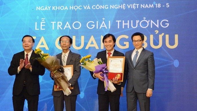 Ta Quang Buu Awards honour outstanding scientists - 1