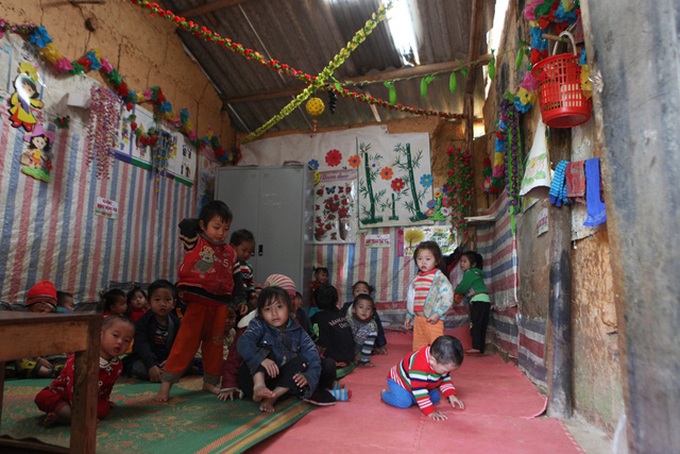 Temporary classrooms for poor students in Ha Giang Province - 6