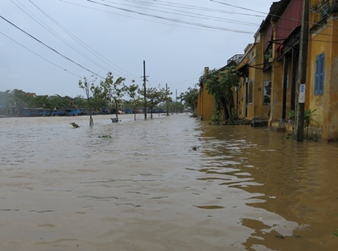 Rain engulfs central provinces - 1