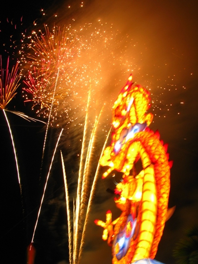 Hoi An glitters with amazing lanterns - 1 Hoi An glitters with amazing lanterns - 1