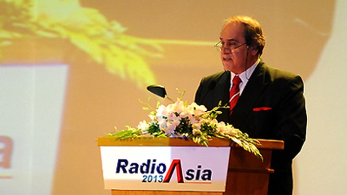 Challenges to traditional radio - 1