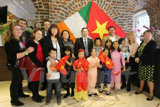 Project to prepare database on adopted Vietnamese children - 1