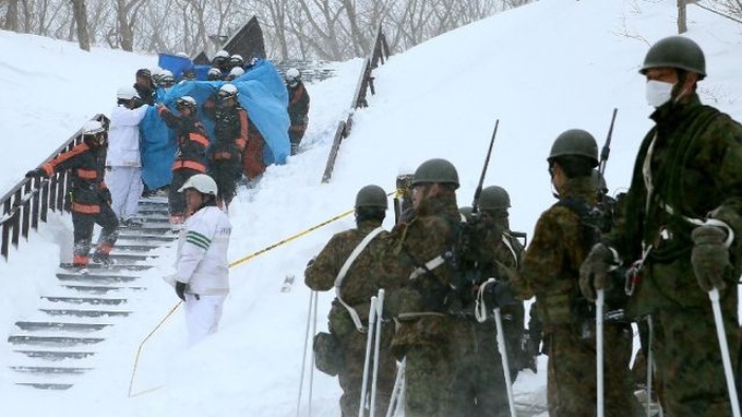Seven students, one teacher killed in Japan avalanche - 1 Seven students, one teacher killed in Japan avalanche - 1