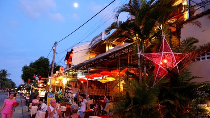Hoi An during Mid-Autumn Festival - 11