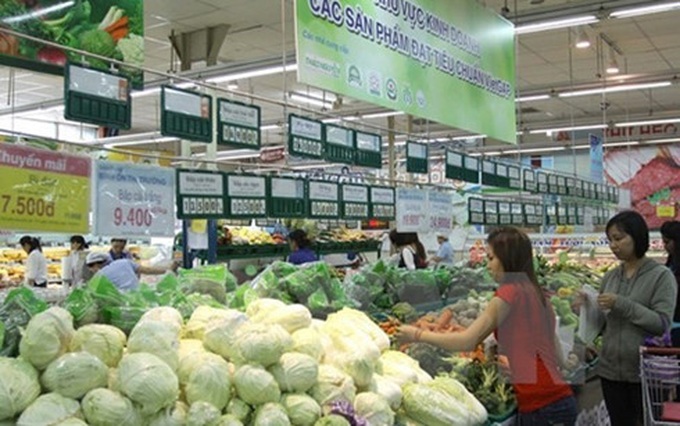 HCM City to pilot markets selling safe produce - 1