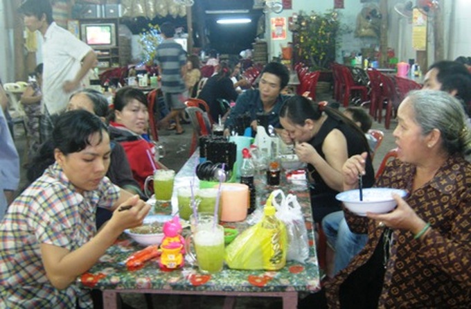 Vegetarian options prove popular after fatty Tet - 1