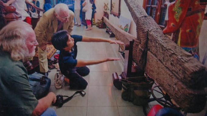 Red River treasure amazes global antique enthusiasts - 2 Red River treasure amazes global antique enthusiasts - 2