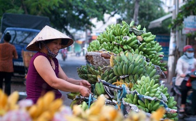 Saigon's floating market a bit less vibrant - 10