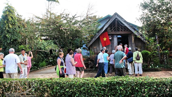 Nha Dai of E De ethnic people - 2 Nha Dai of E De ethnic people - 2