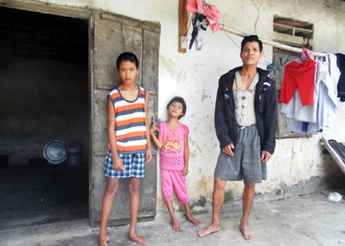 Family with three children suffering serious illnesses desperate - 1 Family with three children suffering serious illnesses desperate - 1