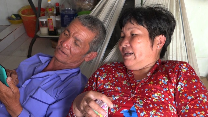 Disabled man funds pothole repairs - 3