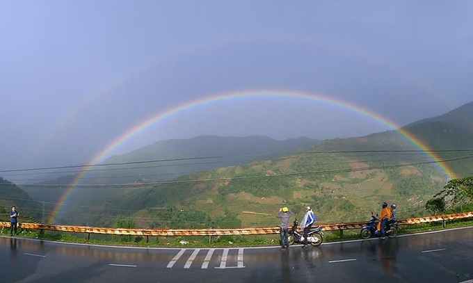 Tourists treated to rainbow show over Sapa - 1 Tourists treated to rainbow show over Sapa - 1